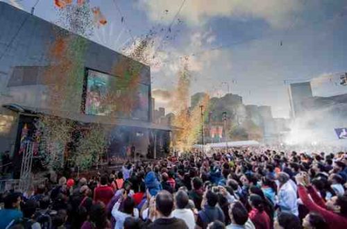 Tricolour confetti splash at the gathering - Fed Square Diwali 2015 