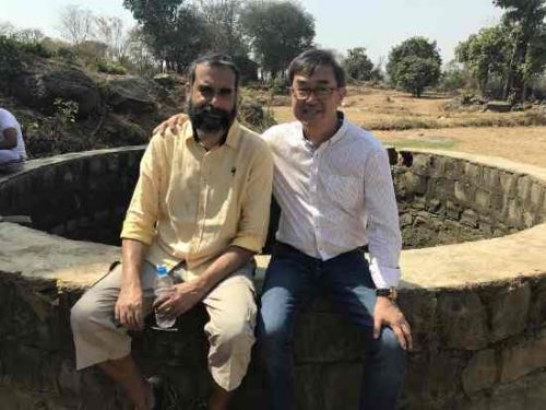 Director Sanjay Nag and Jack Sim who is the founder of World Toilet Organization (550x413)